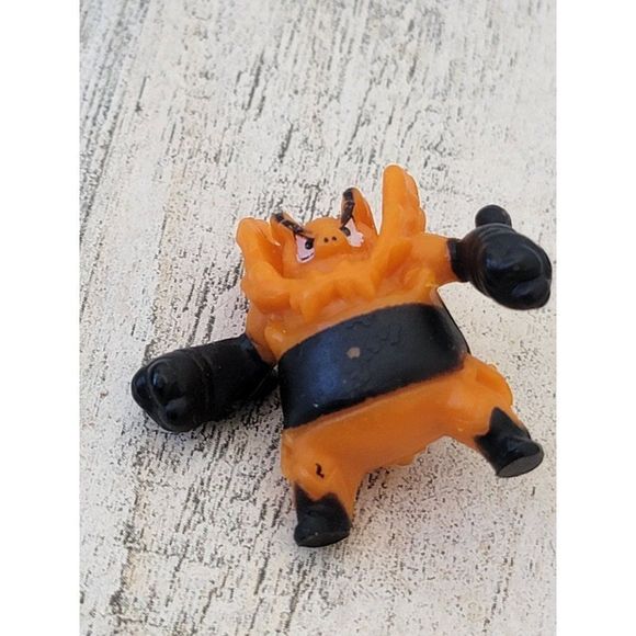 Miniature Emboar Pokemon collectible toy figure - Picture 1 of 4